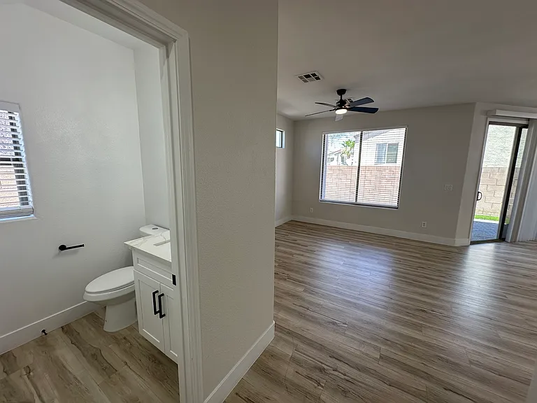 10004 Bonterra Ave — Photo 8