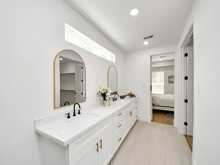 23851 Creekwood Dr — Photo 41
