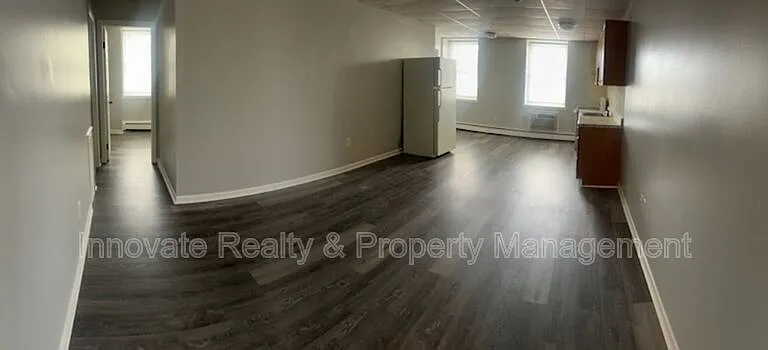 29 E Logan Ave #11 — Photo 6