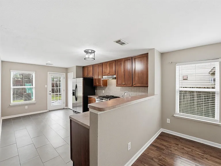 21314 Misty Brook Bend Ln — Photo 6
