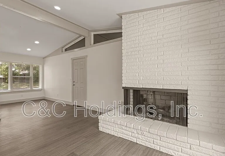 4541 E 32nd Pl — Photo 15