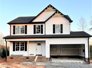 154 Twin Creeks Dr, Stokesdale, NC 27357