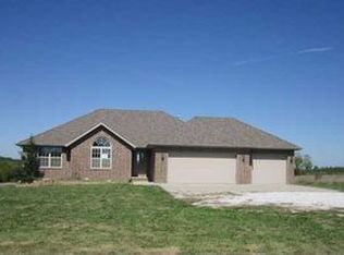 242 Somerswood Ln, Clever, MO 65631