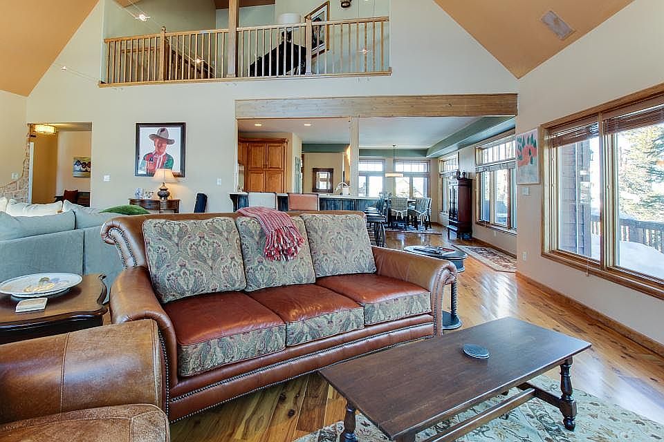 2nd image of 145 Elk Ct