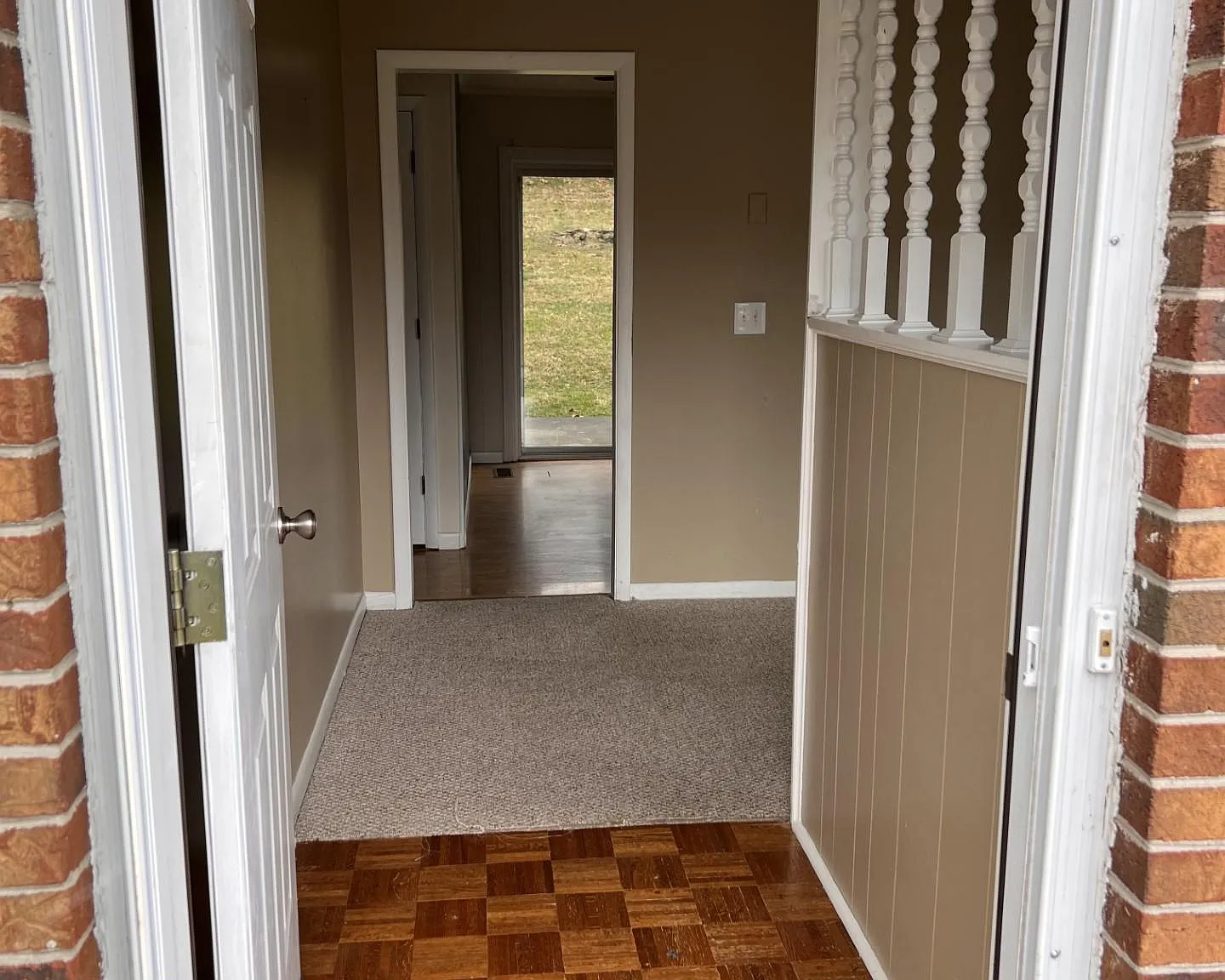 3 bed, 1.5 bath, 1200 sqft, $1,950 — Photo 4