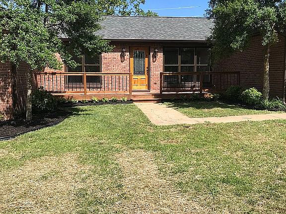 Walkway to Front Door