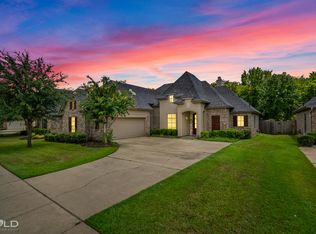 1106 Creole Dr, Bossier City, LA 71111