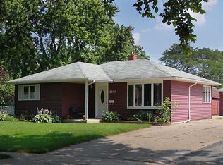 2110 Quail Ct, Rolling Meadows, IL 60008