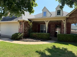 2102 W J St, Jenks, OK 74037