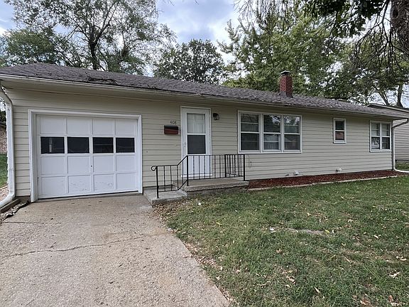 2nd image of 408 Anderson St
