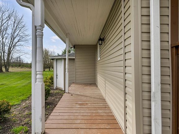 5th image of 15593 Franchester Rd