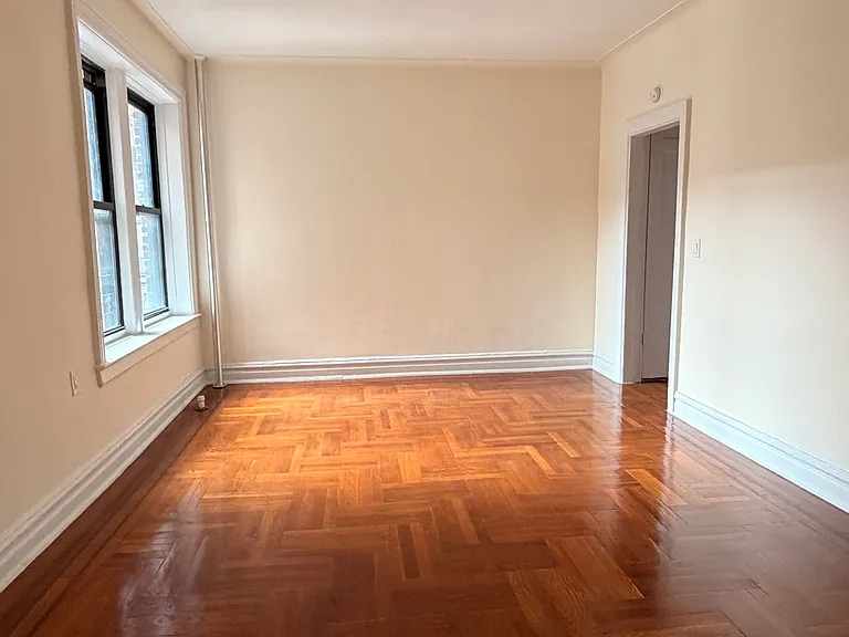 118-70 Metro Ave #3C — Photo 3