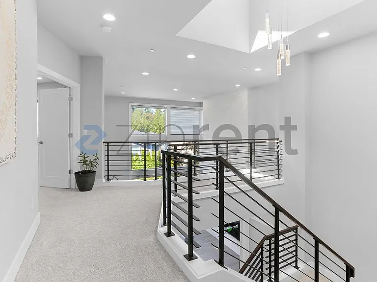 24369 NE 24th St — Photo 13