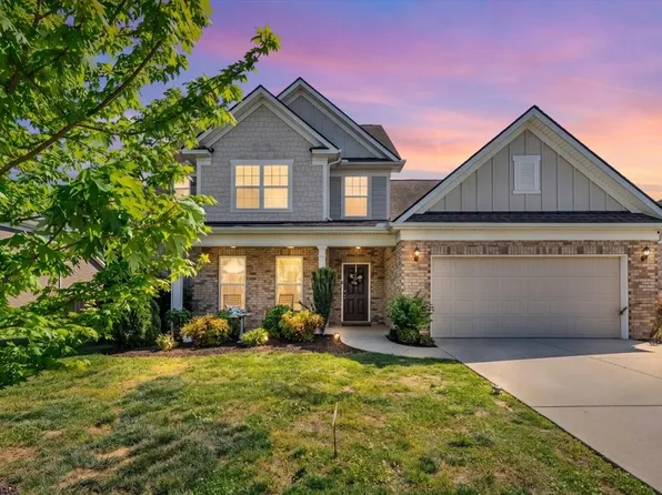 5003 Stately Dr, Thompsons Station, TN 37179