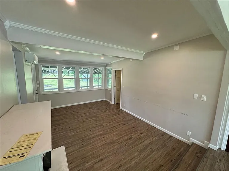 1843 N Janice Ave — Photo 8