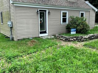 117 S Main St, Assonet, MA 02702