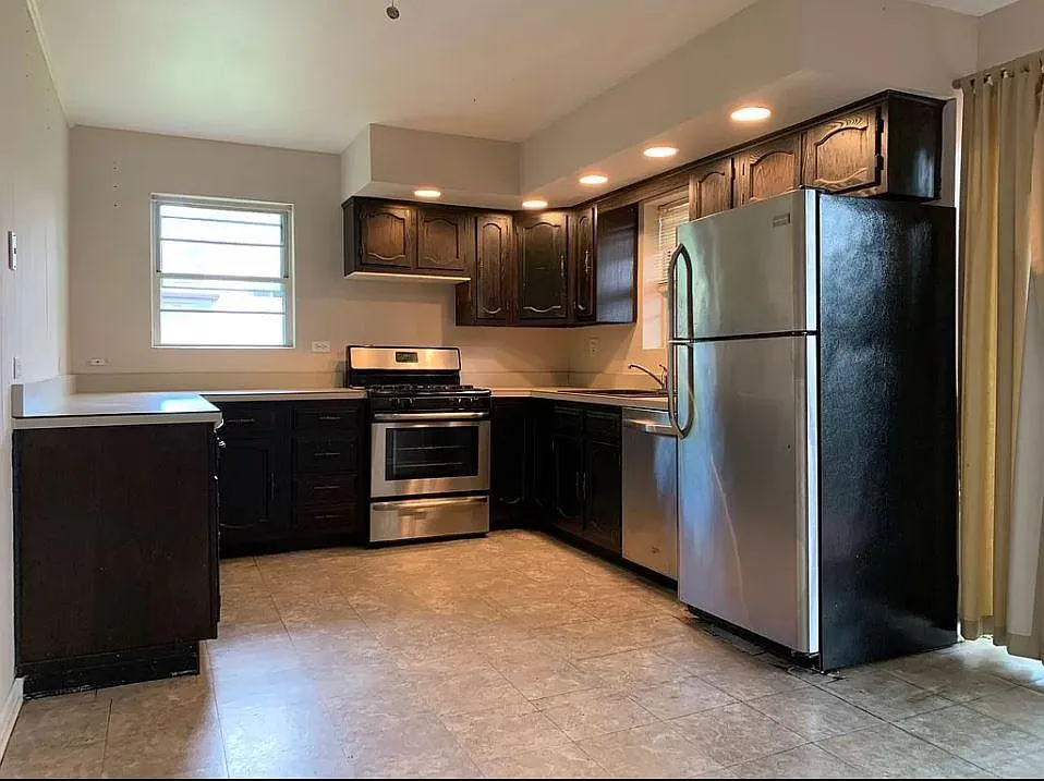 519 Kipling Court — Photo 4