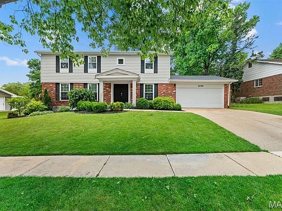 3rd image of 1044 Dutch Mill Dr
