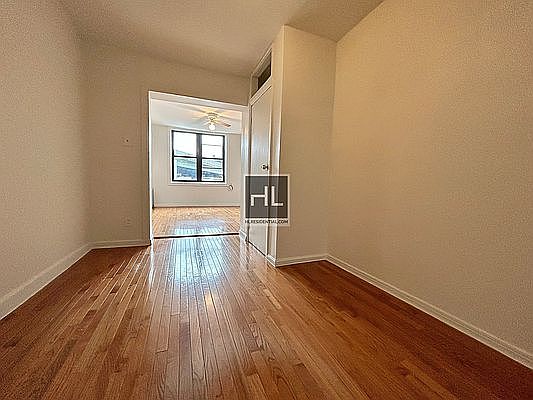 4th image of 692 Henry St APT 2R