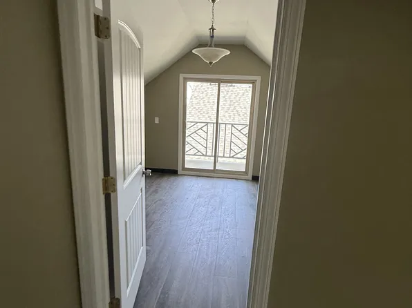 27 S Tuxedo St #8, Indianapolis, IN 46201