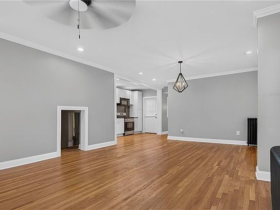 3rd image of 212 Emanuel Cleaver Blvd