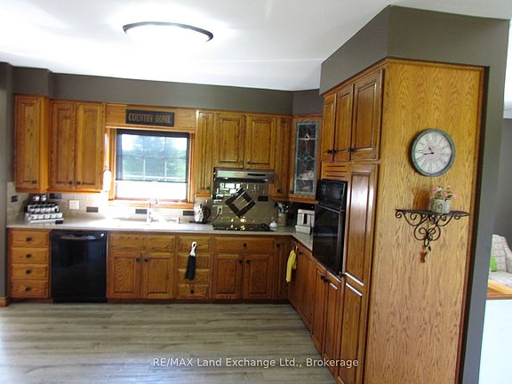 2nd image of 72540 London Rd