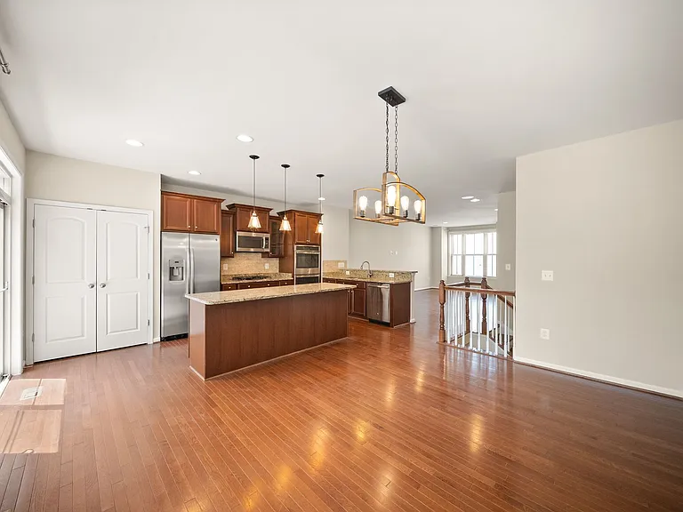 1431 Occoquan Heights Ct — Photo 4