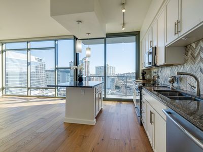 1212 Laurel St APT 811, Nashville, TN, 37203