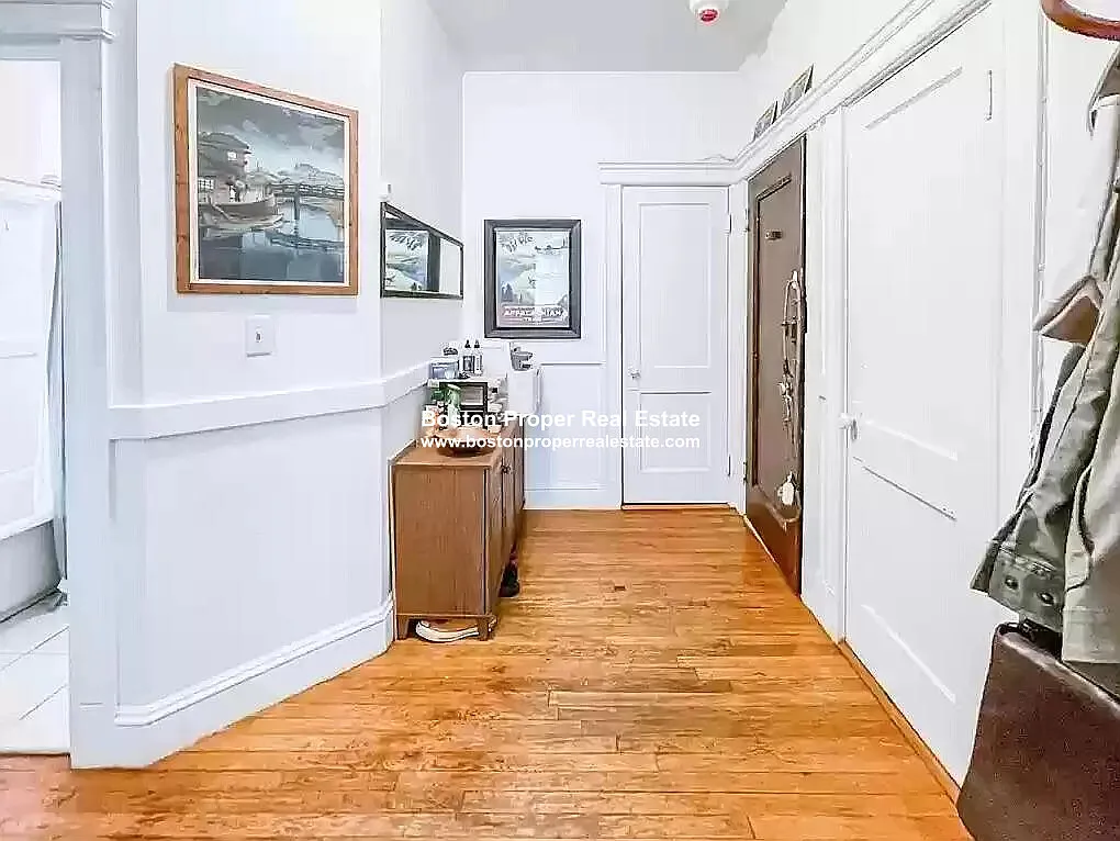 1 bed, 800 sqft, $2,395 — Photo 1