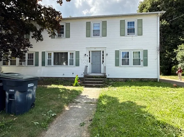 15 Liberty St, Southbridge, MA 01550
