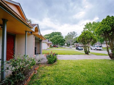14203 Clear Forest Dr, Sugar Land, TX, 77498