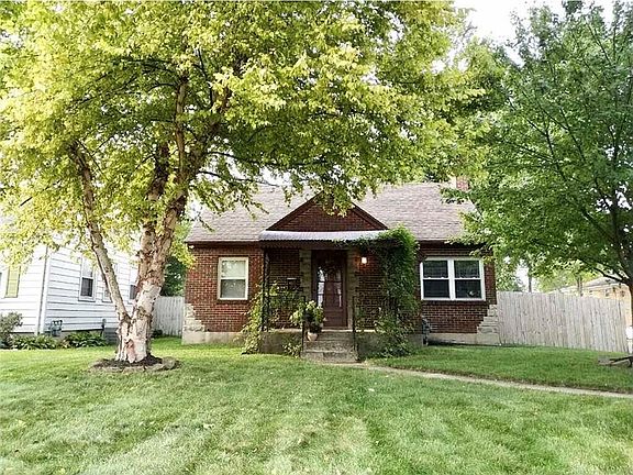 4th image of 1000 Croyden Dr