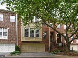 212 Halpine Walk Ct, Rockville, MD 20851