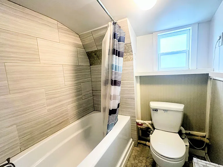 290 S Mountain Ave #1 — Photo 14