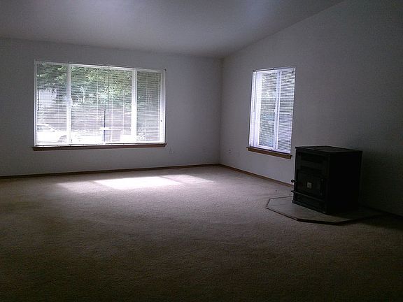 2nd image of 7909 173rd Avenue Kp N