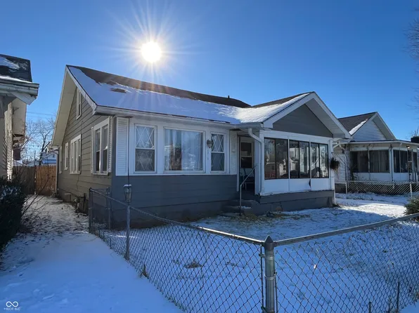 1713 W 11th St, Muncie, IN 47302