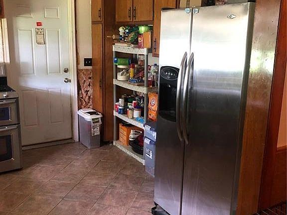 5th image of 4411 Carlisle Ave