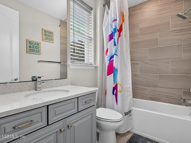 22 Azura Point — Photo 33