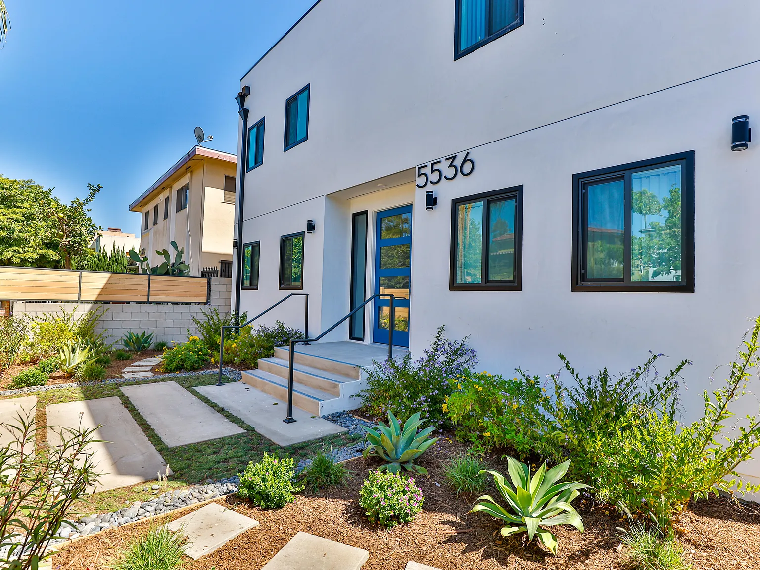 Premium Dion Apartments — Photo 3