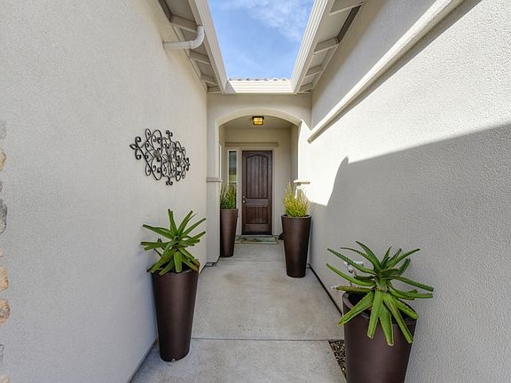 4th image of 2058 Hidden Falls Dr