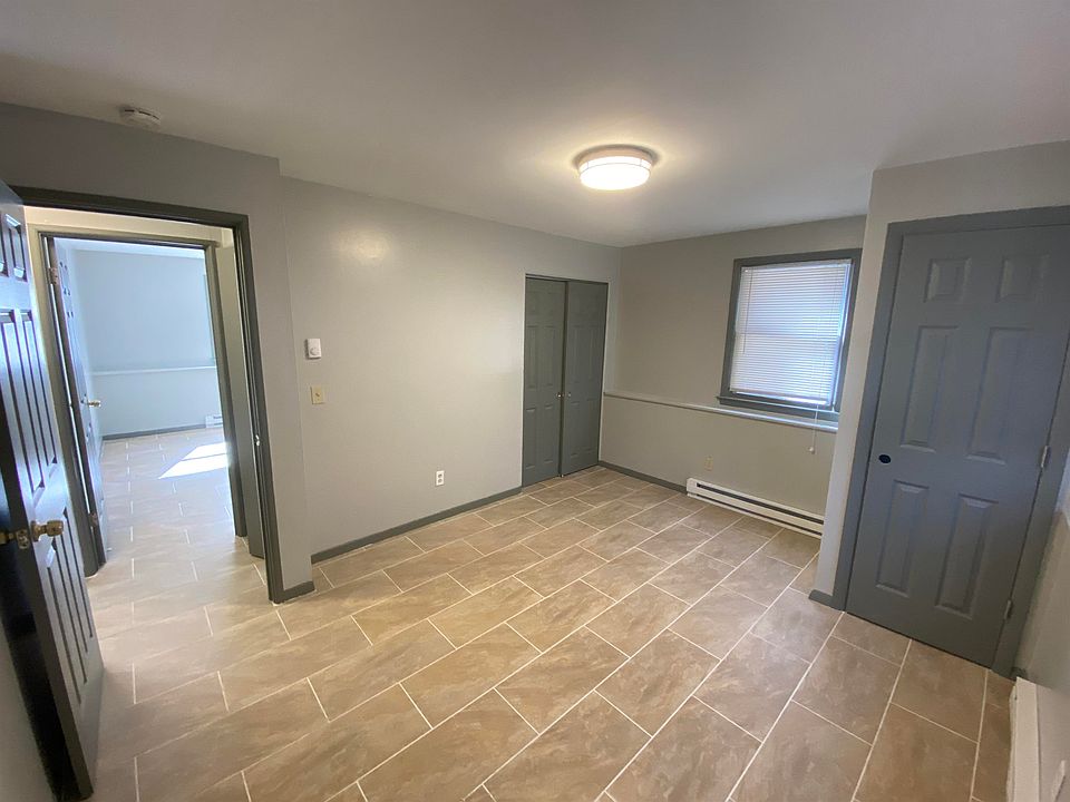 Evergreen Court Apts 4044 Briarwood Ln Branford CT Zillow