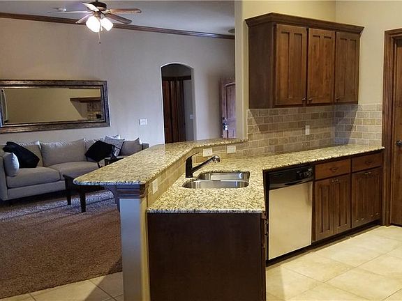 5th image of 3821 Wickersham Dr