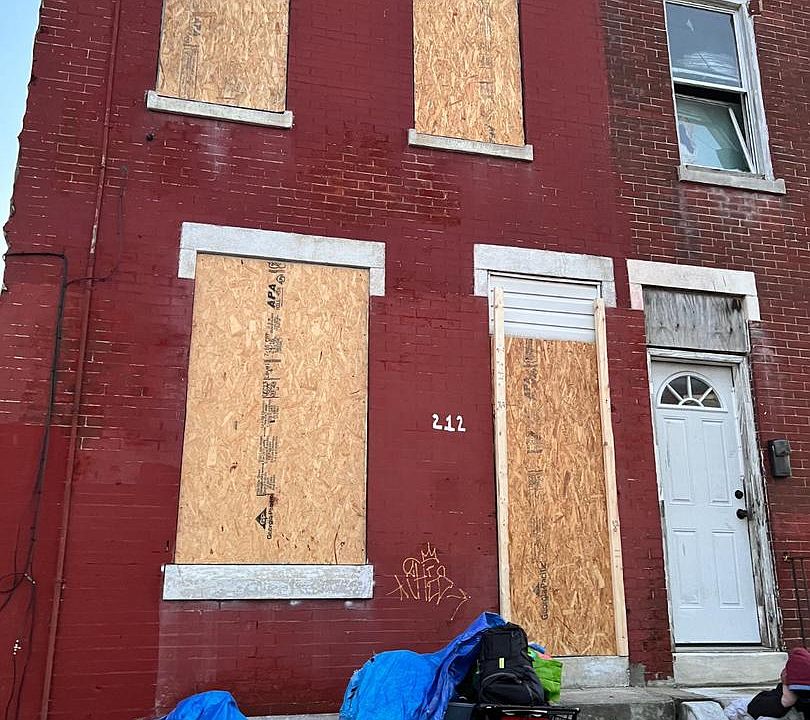 1st image of 212 E Cambria St