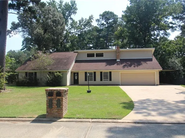 1505 E Medalist Rd, Pineville, LA 71360