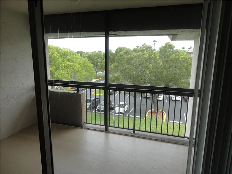 731 N Pine Island Rd #402 — Photo 11