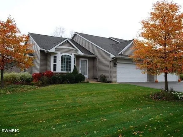 4530 Buttercup Run NE, Comstock Park, MI 49321
