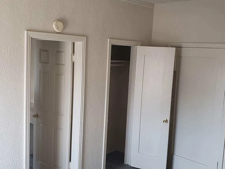 Bedroom - Closet and Hallway Entry
