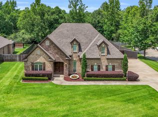 265 Spruce Knoll Ln, Elmore, AL 36025