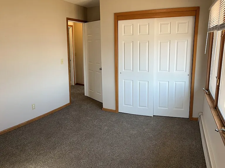 2100 Walnut St — Photo 8
