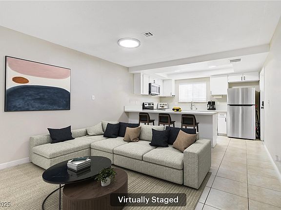 5th image of 4461 Rich Dr Unit B